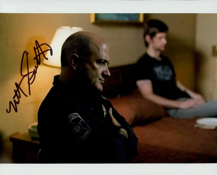 Matt Servitto autograph