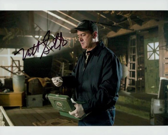Matt Servitto autograph