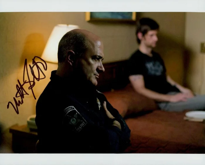 Matt Servitto autograph