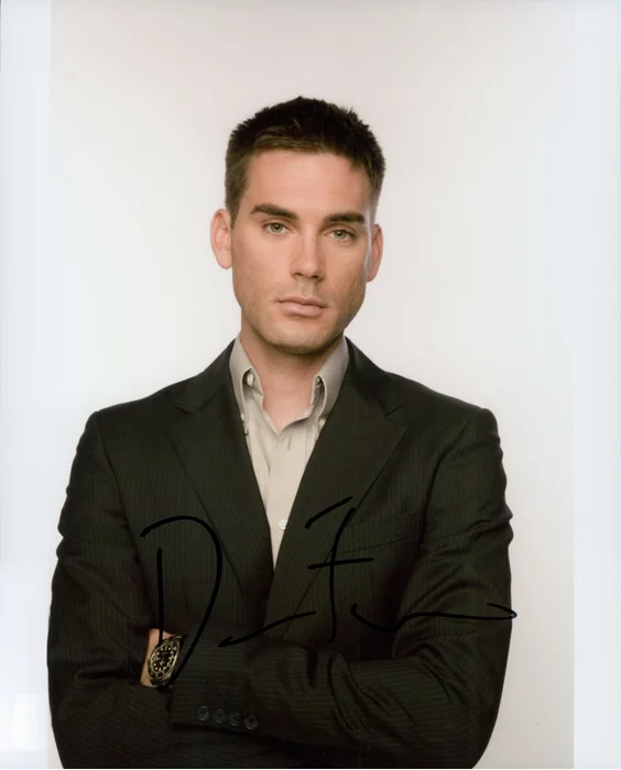 Drew Fuller autograph