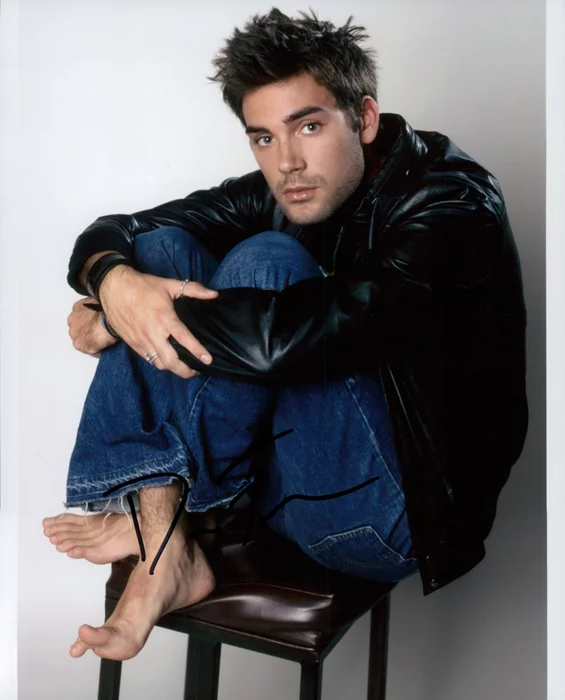 Drew Fuller autograph