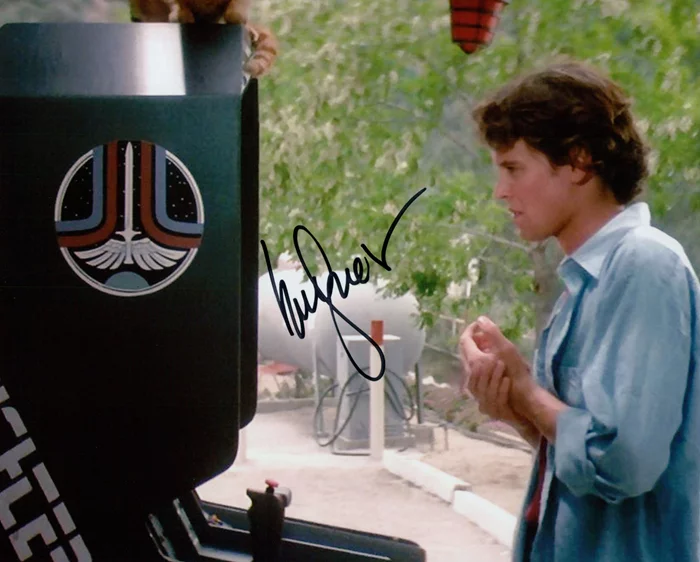 Lance Guest autograph