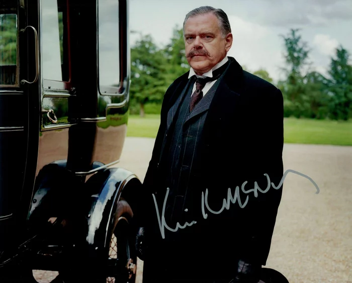 Kevin McNally autograph