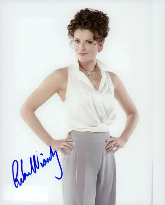 Rebecca Wisocky autograph