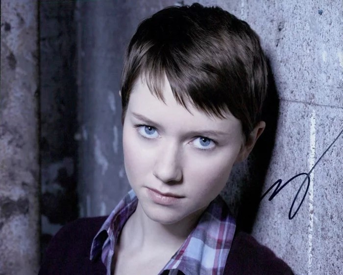 Valorie  Curry autograph