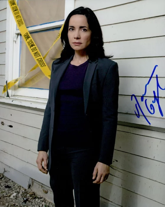 Janeane Garofalo autograph