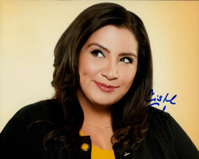 Cristela Alonzo autograph