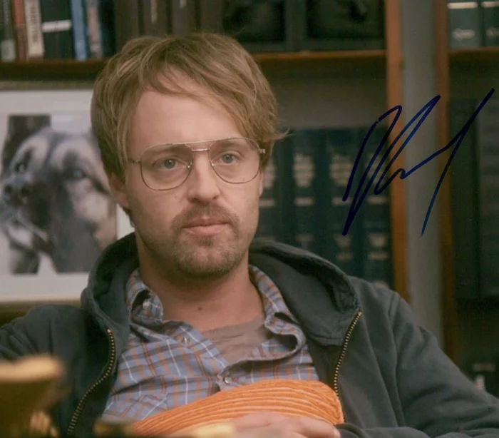 Joshua Leonard autograph