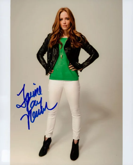 Jaime Ray Newman autograph
