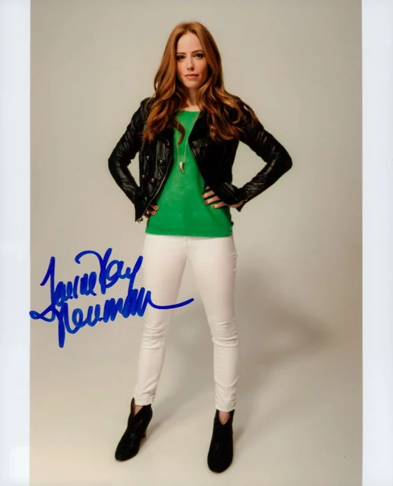 Jaime Ray Newman autograph