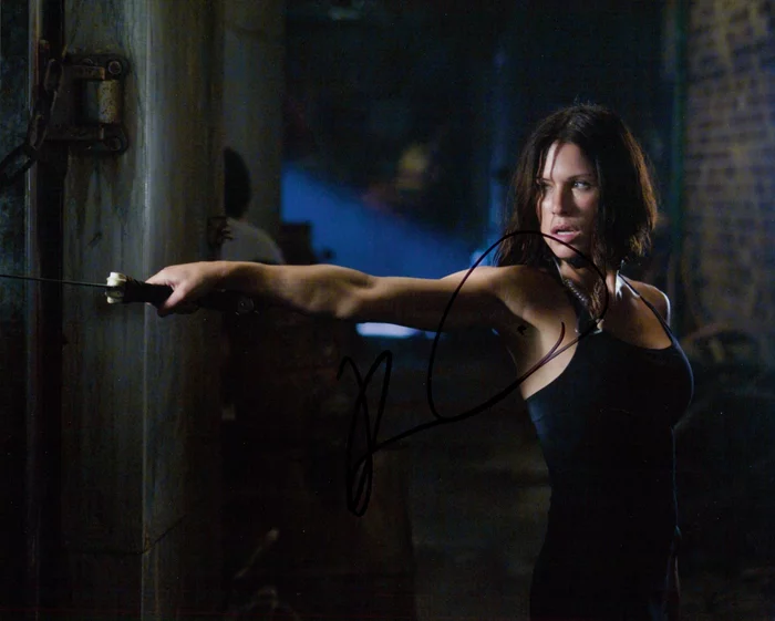 Rhona Mitra autograph