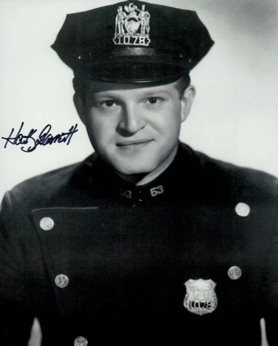 Hank Garrett autograph
