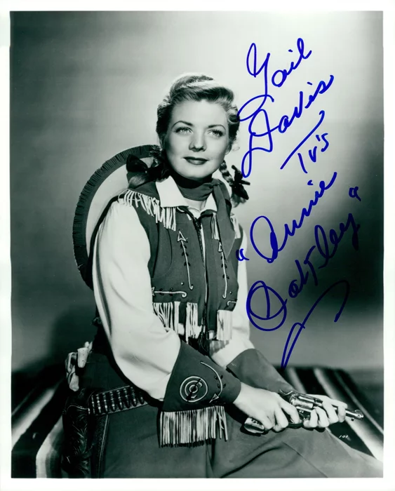 Gail Davis autograph