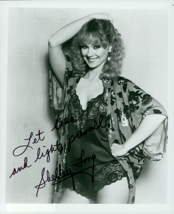 Shelley Long autograph