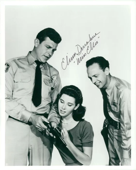 Elinor Donahue autograph