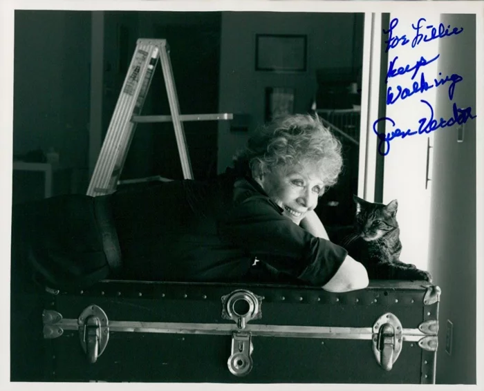 Gwen Verdon autograph