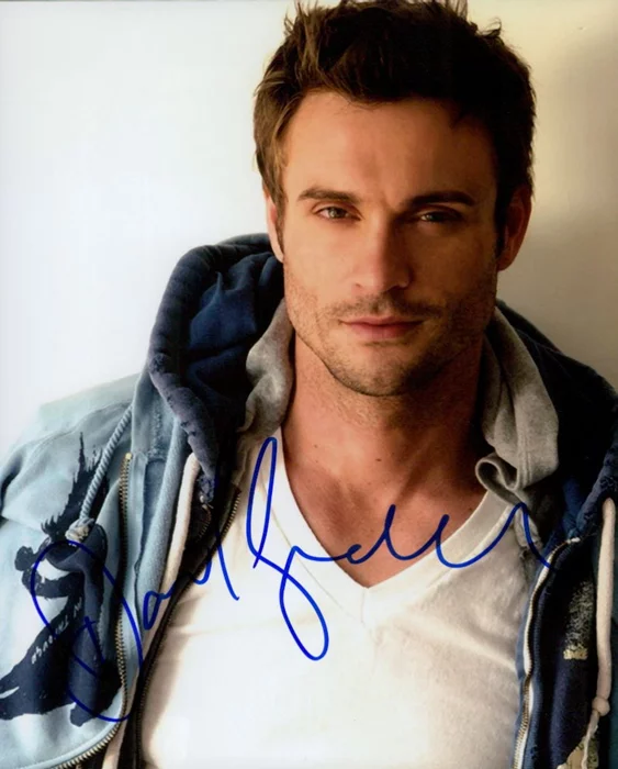 Daniel Goddard autograph