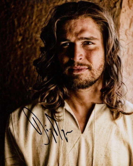 Diogo Morgado autograph