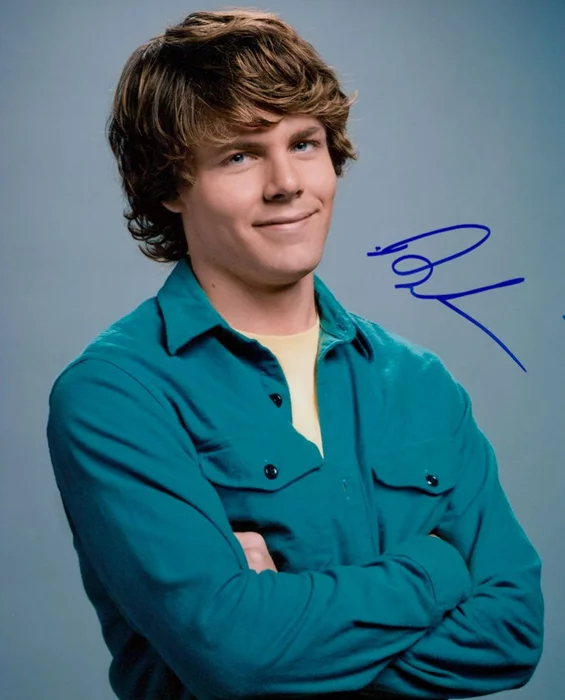 Lachlan  Buchanan autograph