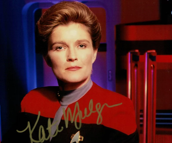Kate Mulgrew autograph