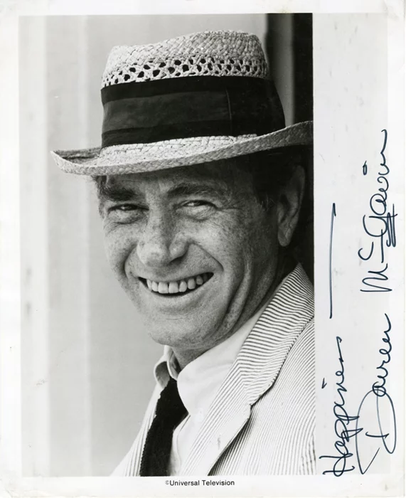 Darren McGavin autograph