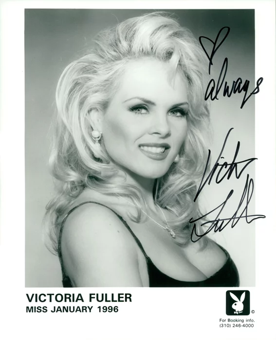 Victoria Fuller autograph