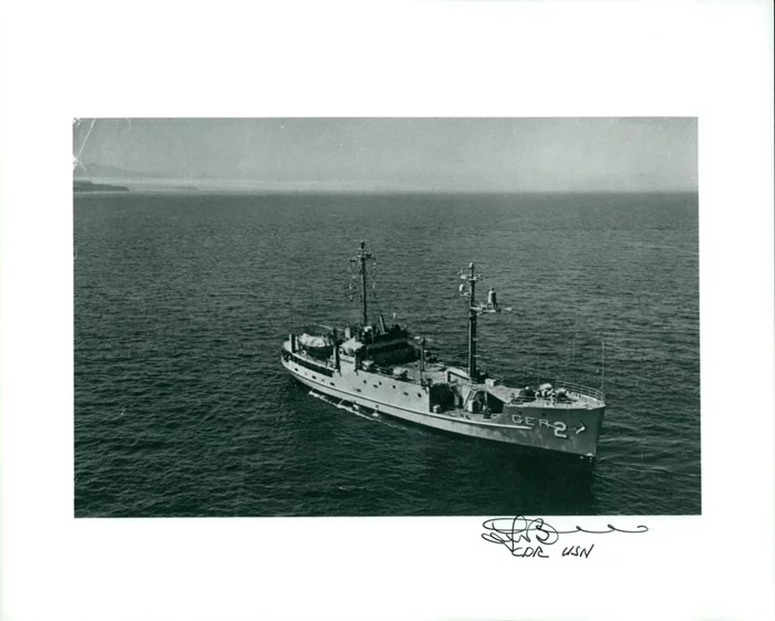 Lloyd Bucher autograph