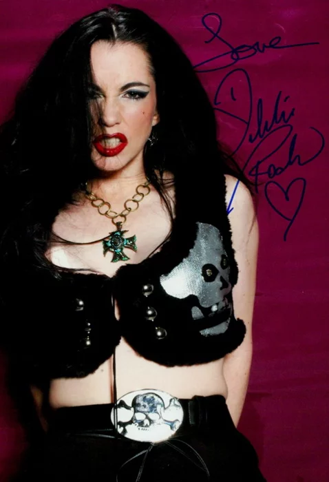Debbie Rochon autograph