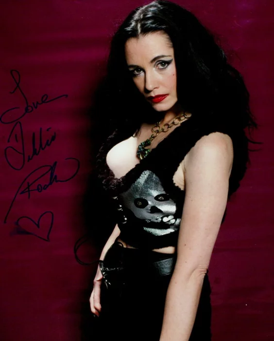 Debbie Rochon autograph