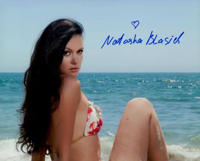 Natasha Blasick autograph
