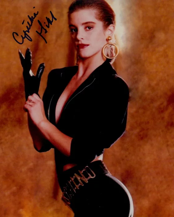 Cynthia Gibb autograph