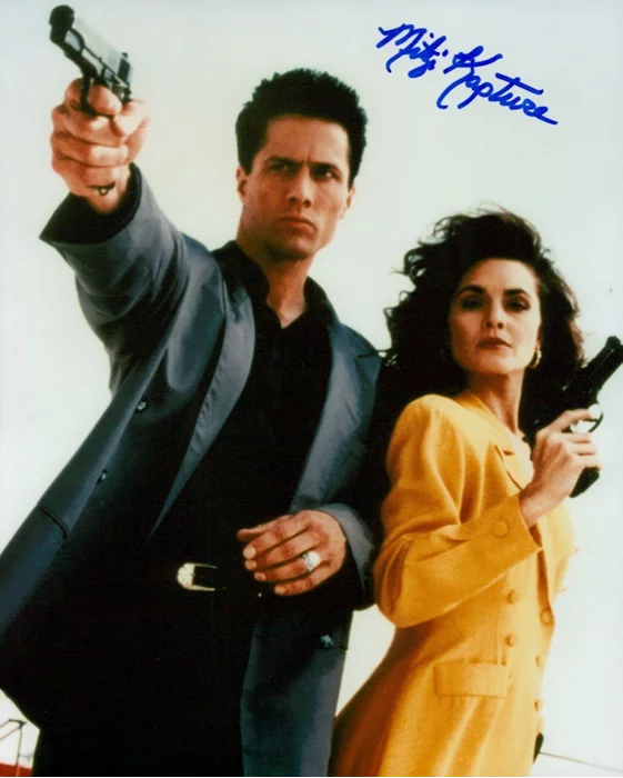 Mitzi Kapture autograph