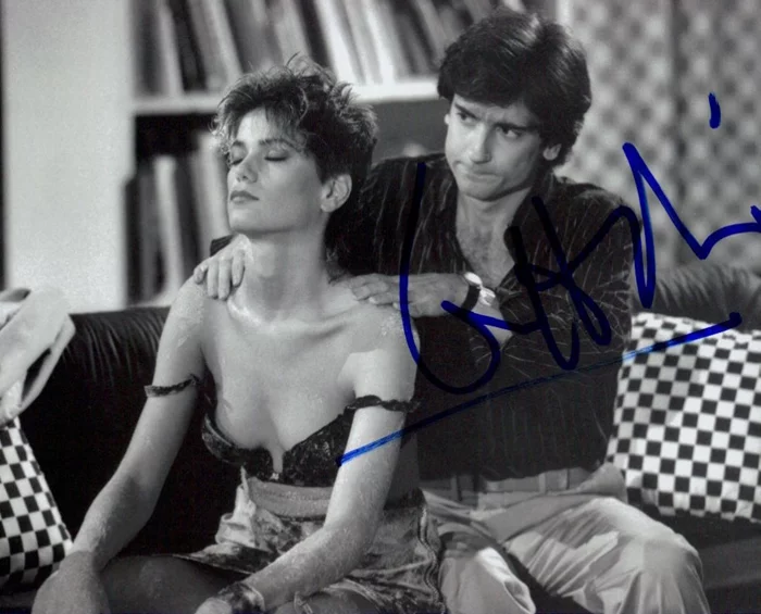 Griffin Dunne autograph