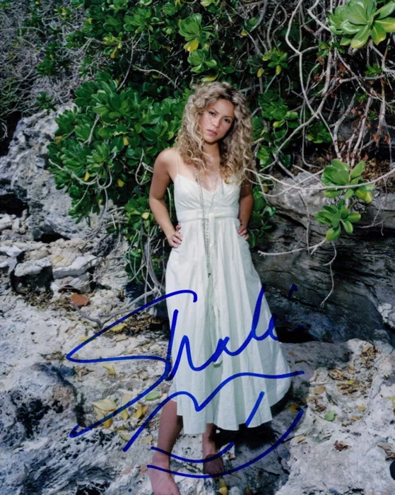 Shakira autograph