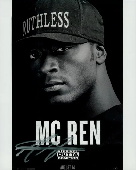 Aldis Hodge autograph