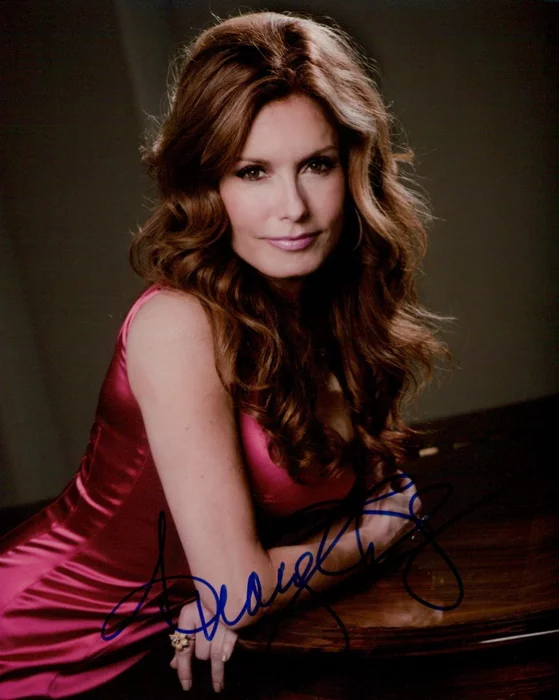 Tracey Bregman autograph