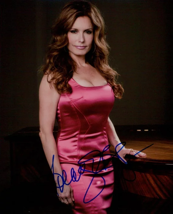 Tracey Bregman autograph