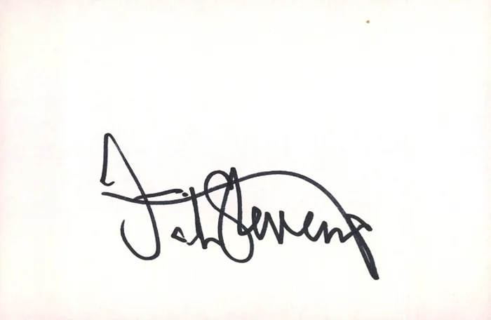 Fisher Stevens autograph