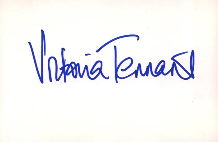 Victoria Tennant autograph