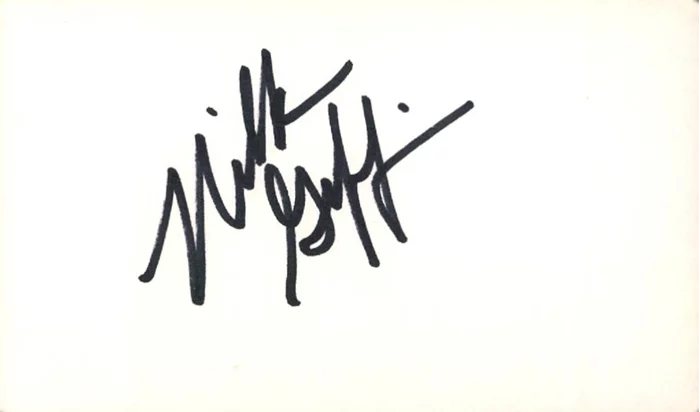 Nikki Griffin autograph
