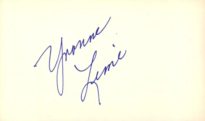Yvonne Lime autograph