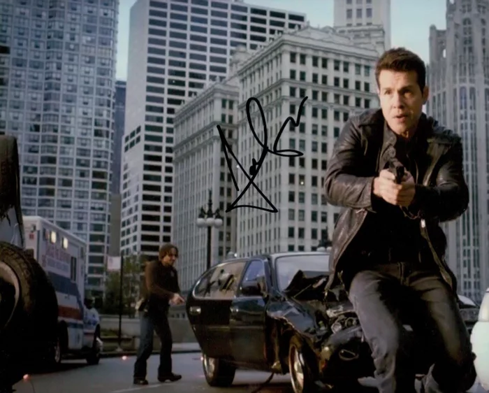 Jon Seda autograph