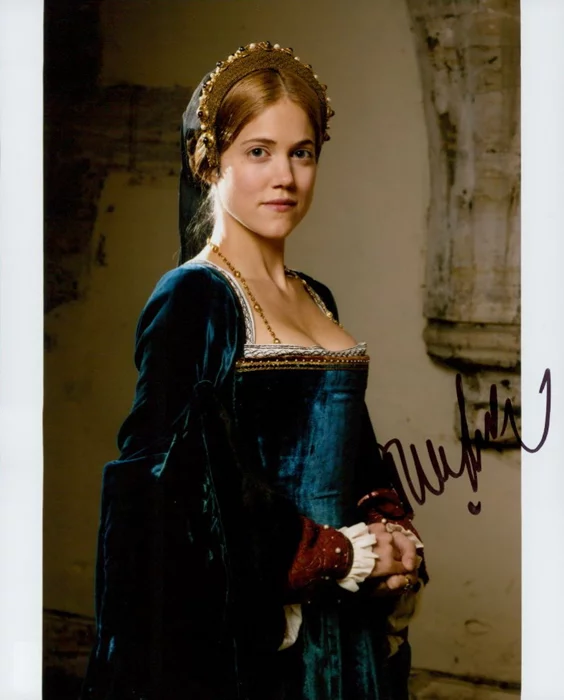 Charity Wakefield autograph