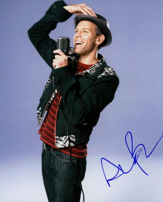 Adam Pascal autograph