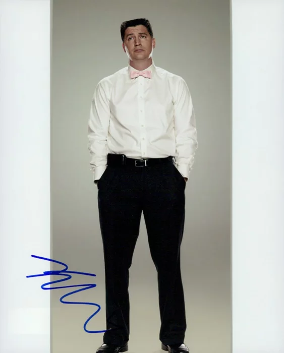 Ken Marino autograph