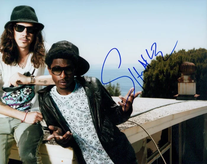Shwayze autograph