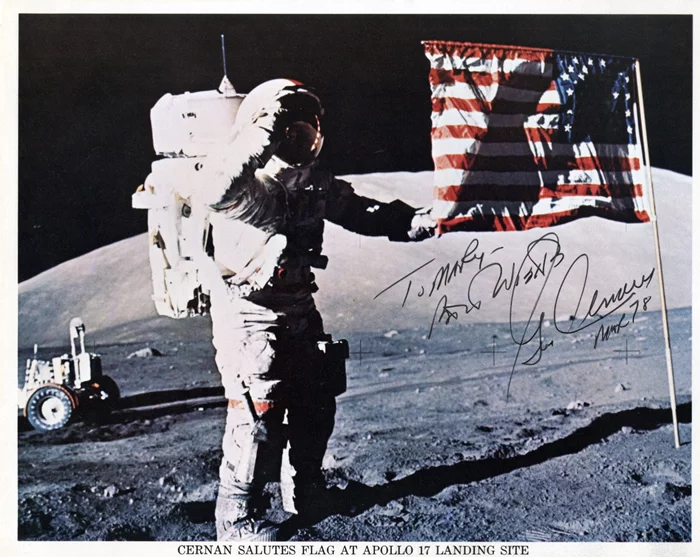 Gene Cernan autograph