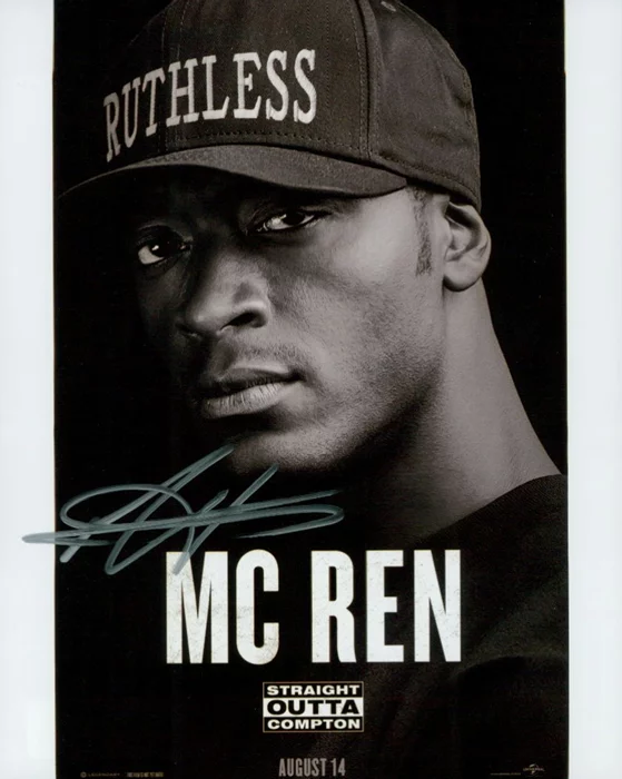 Aldis Hodge autograph