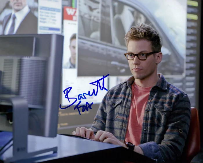 Barrett Foa autograph
