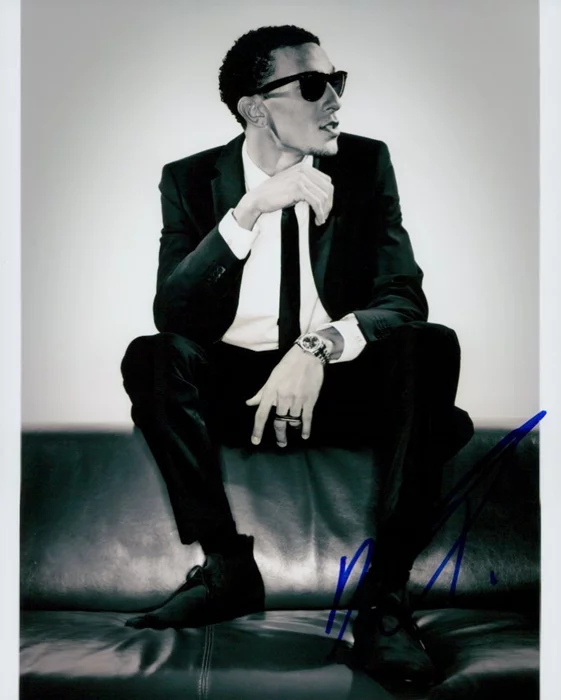 Khleo Thomas autograph